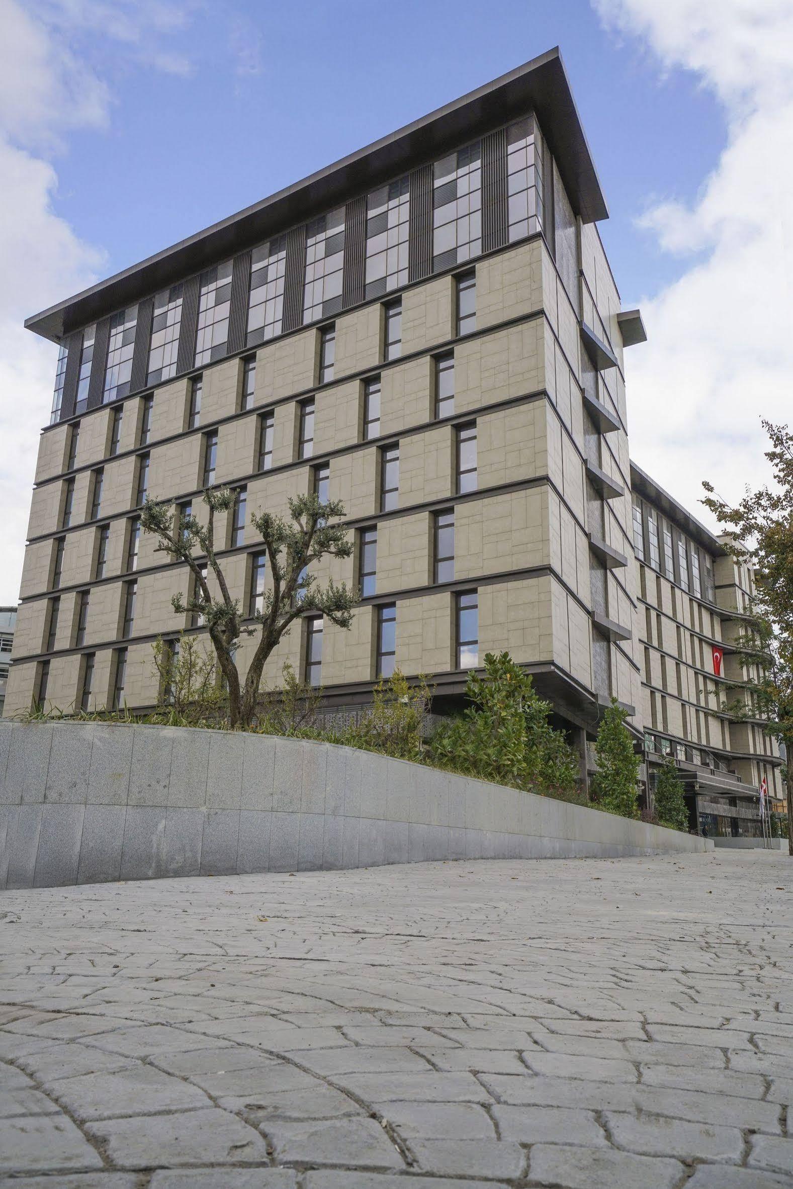 Sheraton Istanbul City Center Exterior photo