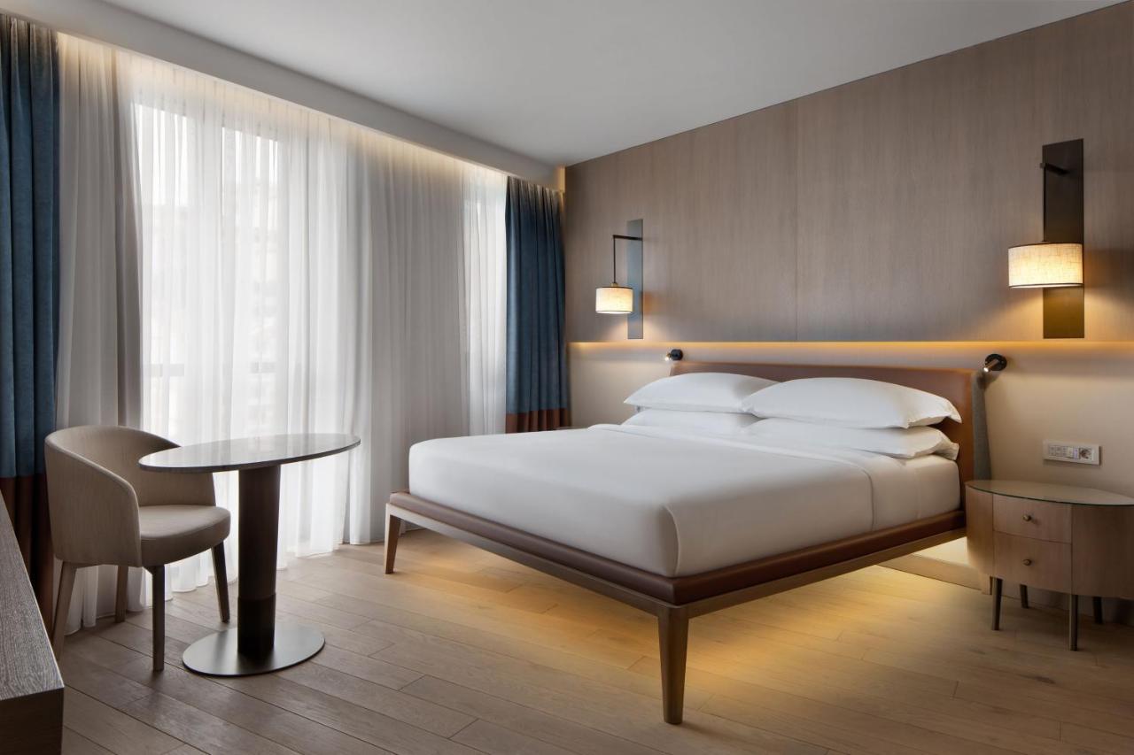 Sheraton Istanbul City Center Exterior photo