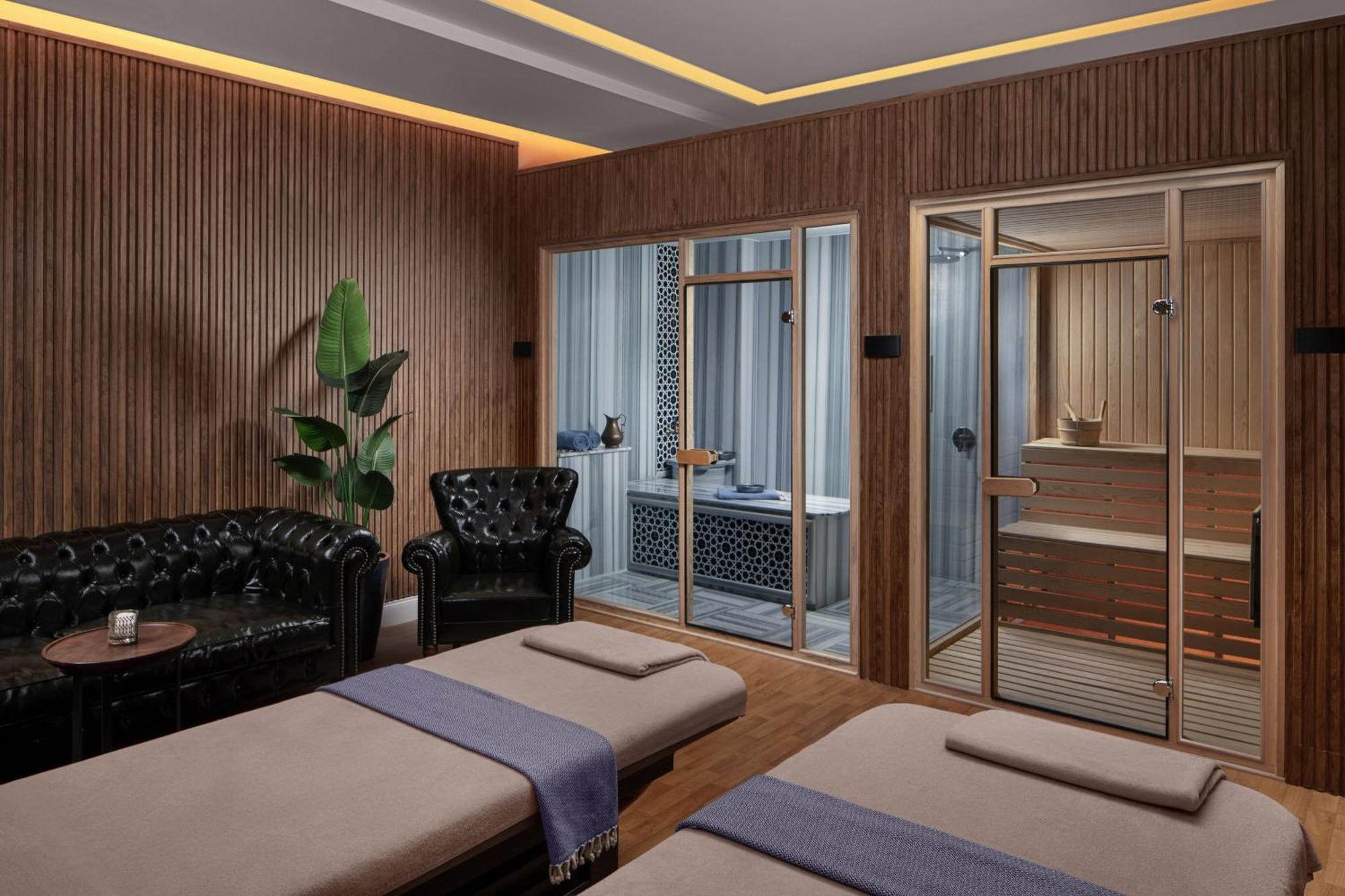 Sheraton Istanbul City Center Exterior photo
