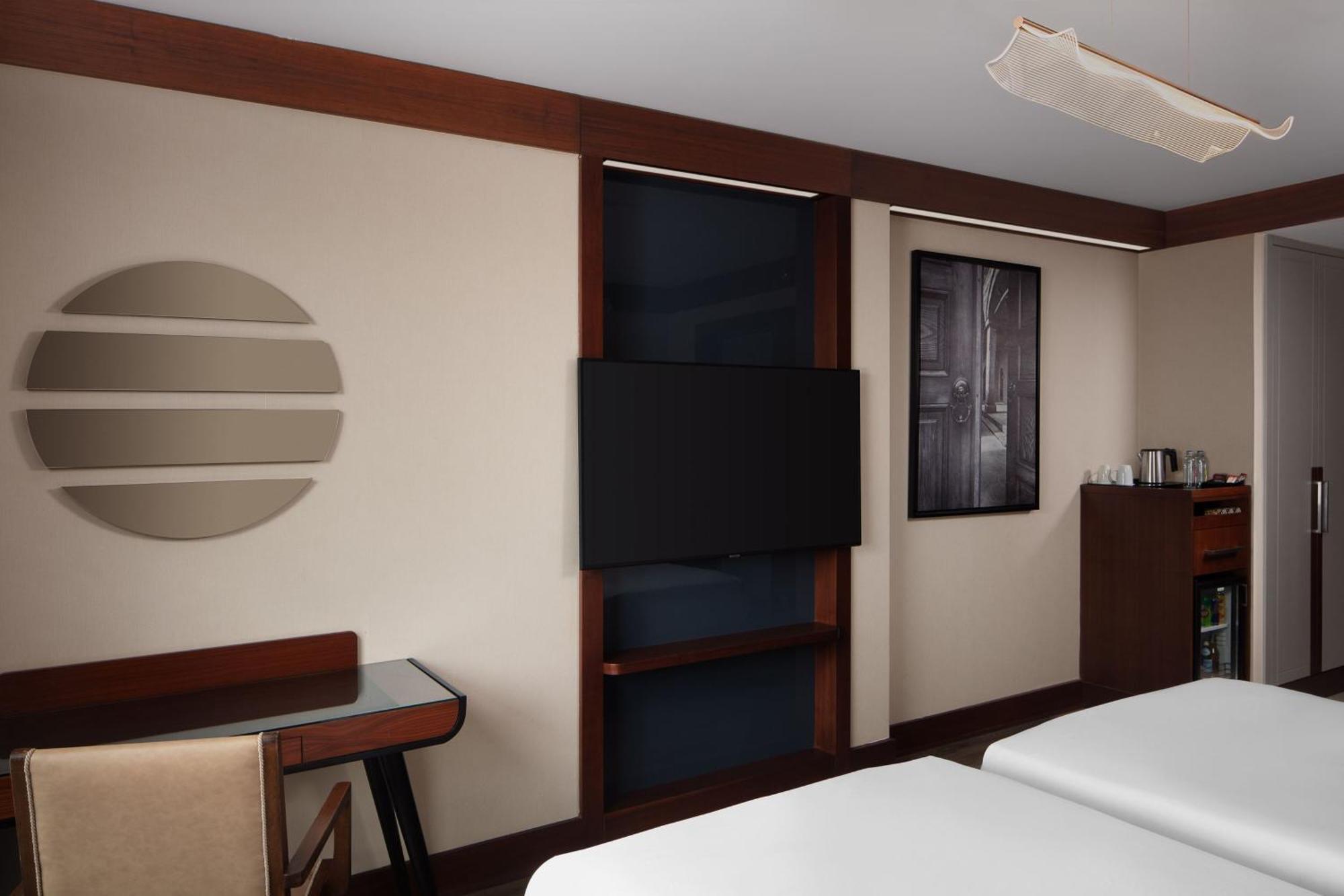 Sheraton Istanbul City Center Exterior photo